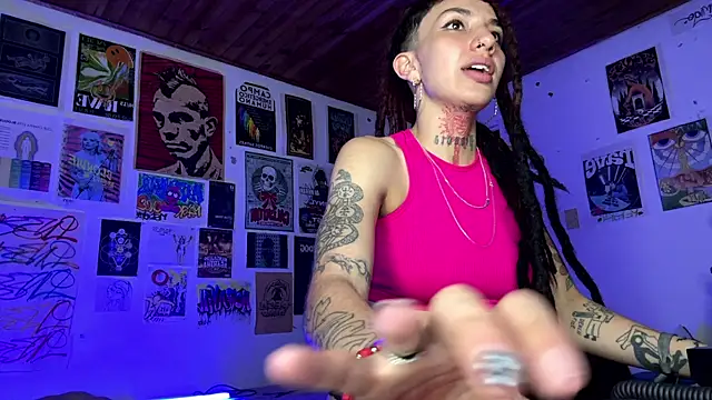 niah_11's Live XXX Chat
