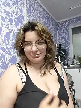 Show modela Nika6524 na web-kameri
