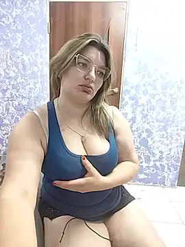 Show modela Nika6524 na web-kameri