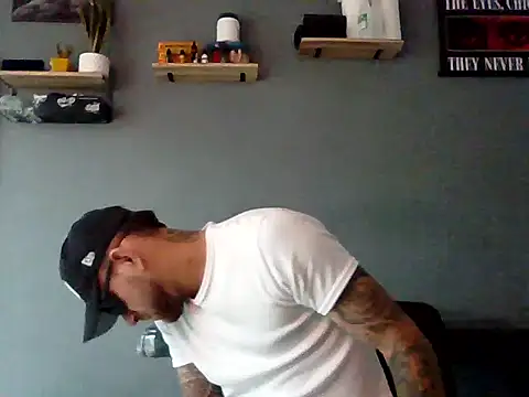Adancarter Show in webcam