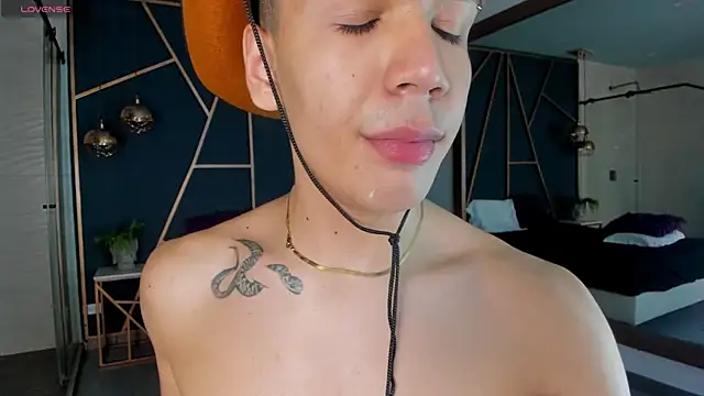 Apolo_Jackson – webcam-show