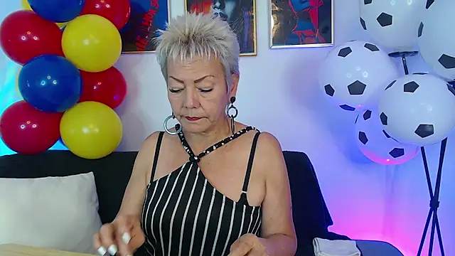 Czat XXX na żywo – Jacky_Smith1