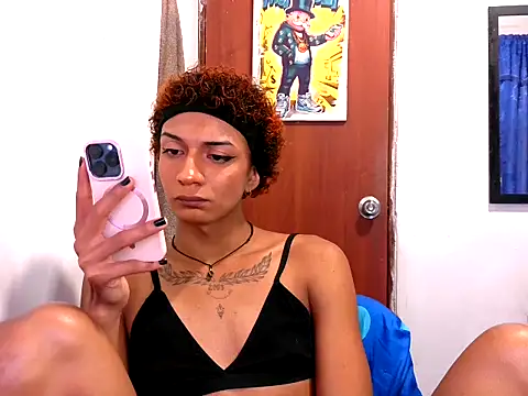 Alexxasexy webkamerás műsora