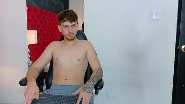 Stefano_Moretti Adlı Modelin Web Kamerası Şovu