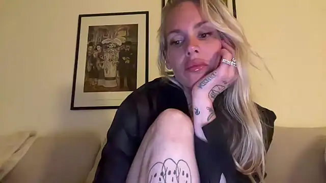 Show modela Arousing_Aria_38 na web-kameri