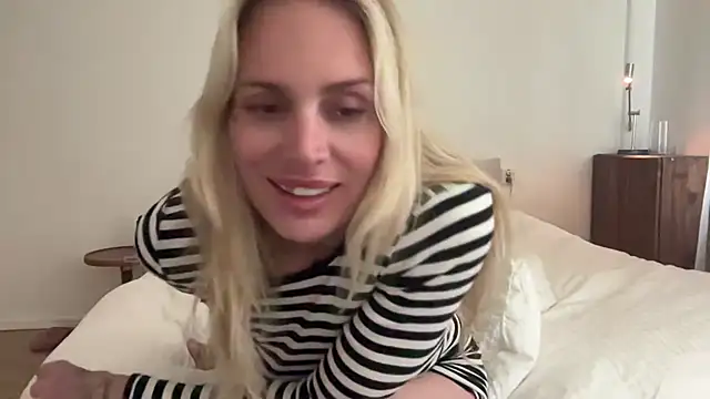 Arousing_Aria_38's Webcam Show