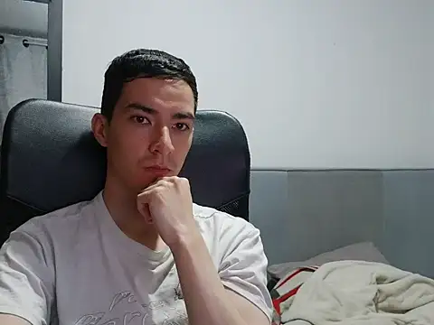 Dan_Hottie Show in webcam