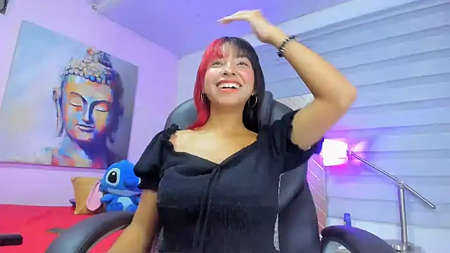marilyn_luna Adlı Modelin Canlı XXX Sohbeti