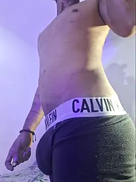 boyzac_ Show in webcam