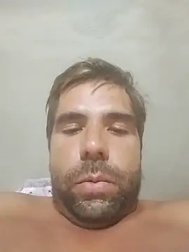 Rodrigo123hjsbdnd Show in webcam
