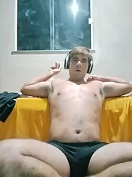 Rodrigo123hjsbdnd Show in webcam