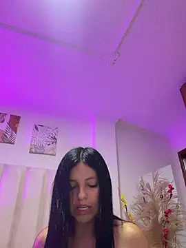 Miel_rousse Chat XXX in diretta