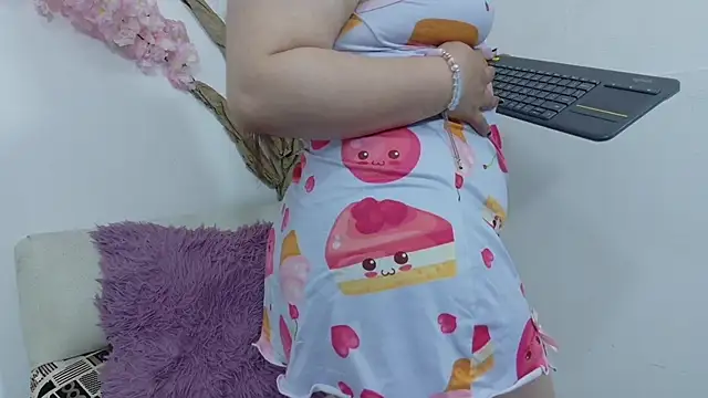 Laura__Castillo_ 现场XXX聊天