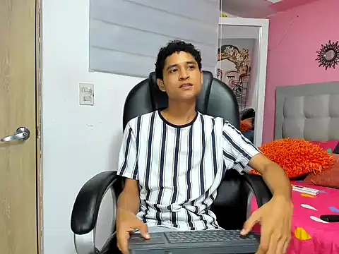 Xavier-Fox Webcamshow
