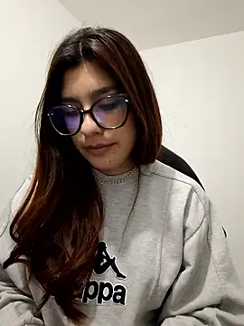 צ'אט XXX בשידור חי של cutetemari