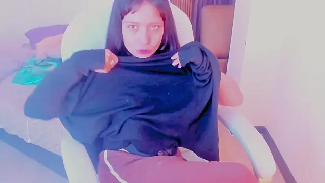 Chat XXX en directo de CattsyCatt