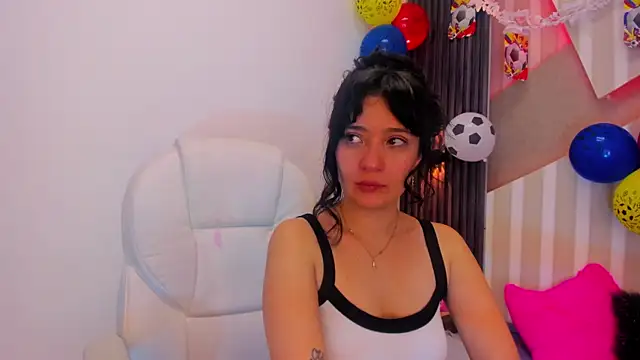 Онлайн чат XXX CattsyCatt