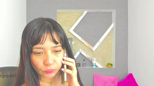 Chat +18 de CattsyCatt ao vivo