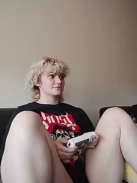 y2kpriestess webkamerás műsora