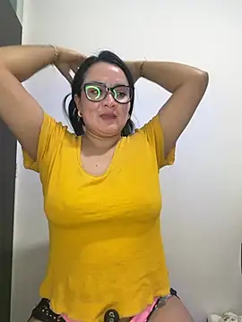 Show de rousee69_ na webcam