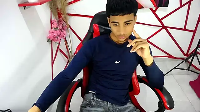 oliver-parker webkamerás műsora