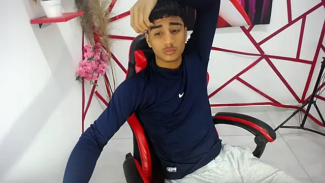 oliver-parker's Webcam Show