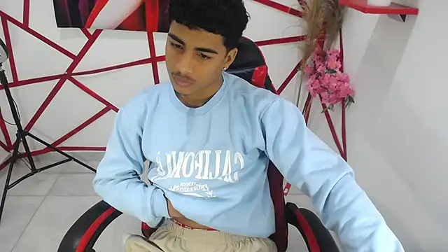 oliver-parker Show Webcam
