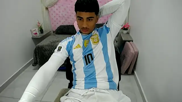 oliver-parker's Webcam Show