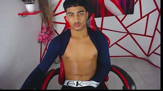 oliver-parker Adlı Modelin Web Kamerası Şovu