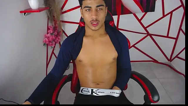 Show de oliver-parker na webcam