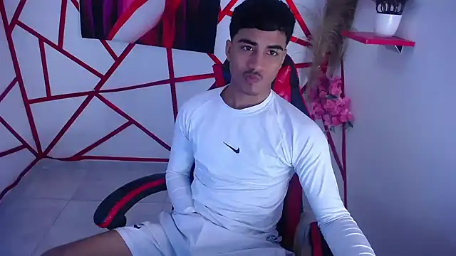 oliver-parker Adlı Modelin Web Kamerası Şovu