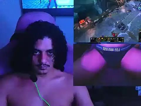 Gamer_Straightn Webbikameraesitys