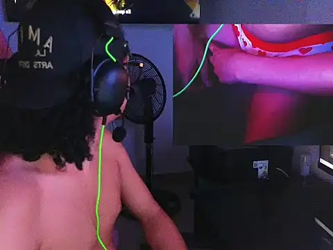 Gamer_Straightのウェブカメラショー