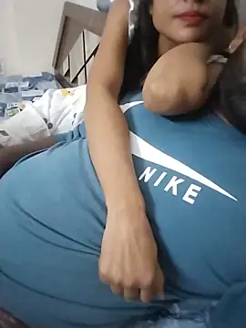 Show webcam de neha_singh0