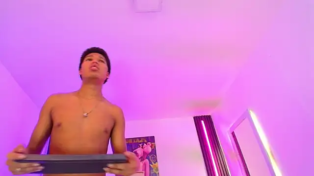 PharaohHeat_ Pertunjukan Webcam