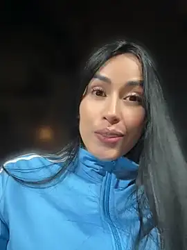 Chat +18 de areviklusine1 ao vivo