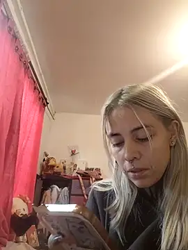 sofigirlgold Webcamshow