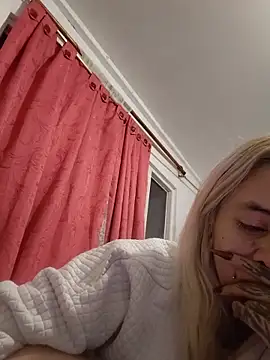 הופעת וובקאם של sofigirlgold