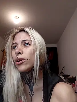 חדר צ'אט בשידור חי של sofigirlgold