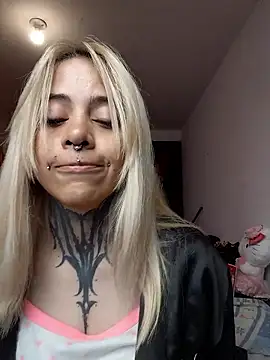 חדר צ'אט בשידור חי של sofigirlgold