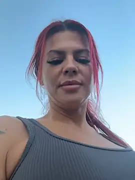 הופעת וובקאם של CamillaStarrX