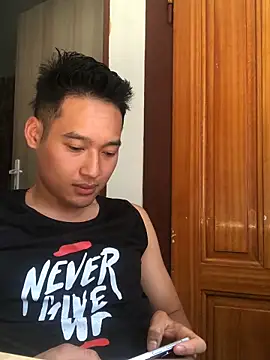 CoachForYou_Leo 在線直播表演