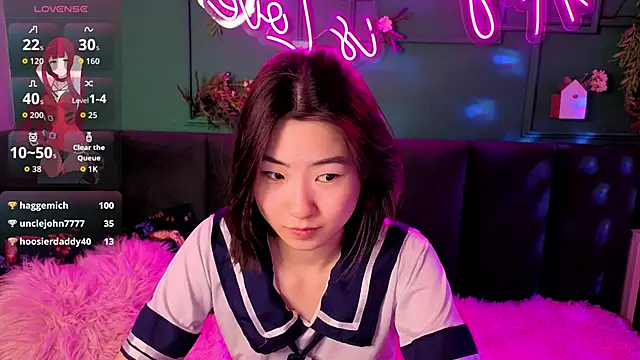 Runi_Asian Chat XXX live