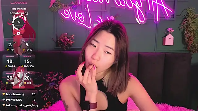 Runi_Asian Adlı Modelin Web Kamerası Şovu