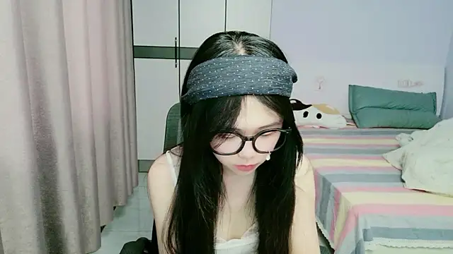 xiaoxiaoyu030 网络视讯表演