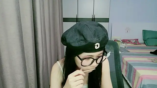 xiaoxiaoyu030 Show Webcam