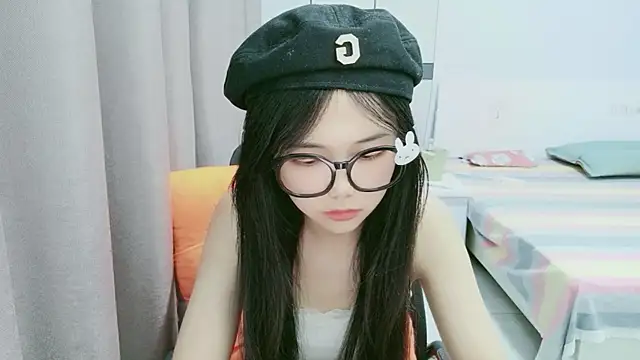 xiaoxiaoyu030 网 络视讯表演