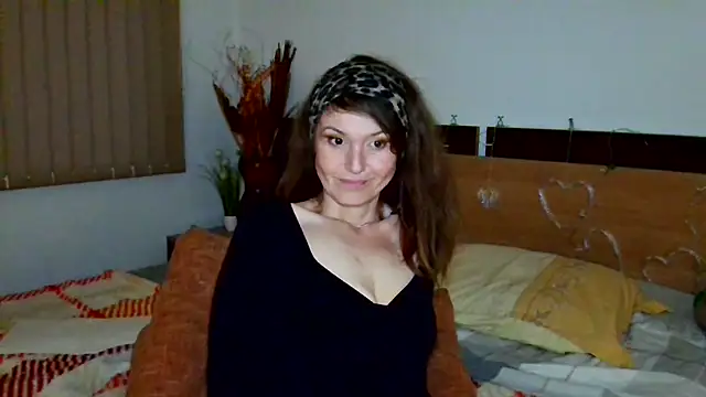 Вебкам-шоу LoveElenika
