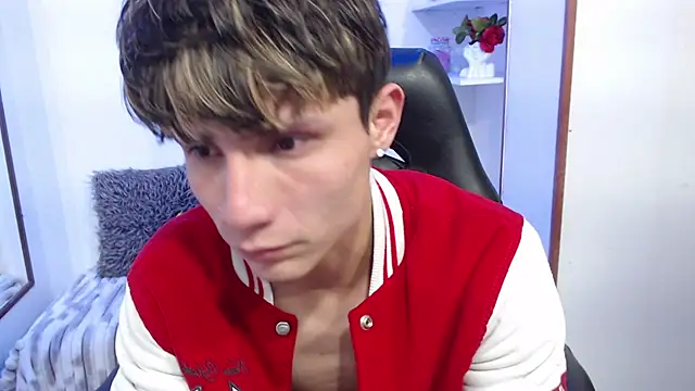 Yao_23's Webcam Show