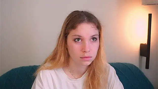Sairallyn's Webcam Show